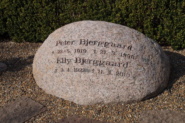 Billede af gravsten på Holstebro Nordre Kirkegård