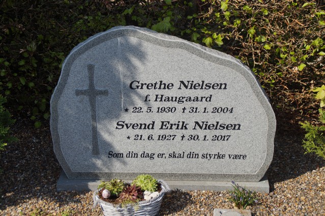 Billede af gravsten på Holstebro Nordre Kirkegård