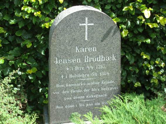 Billede af gravsten på Holstebro Søndre Kirkegård